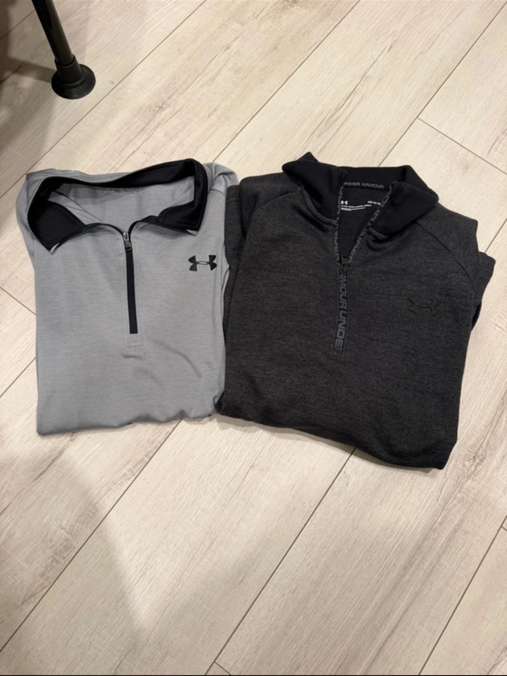 Under Armour Men’s 1/4 Zip Pullover - Light Gray & Dark Charcoal